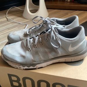 nike Grey Running shoes